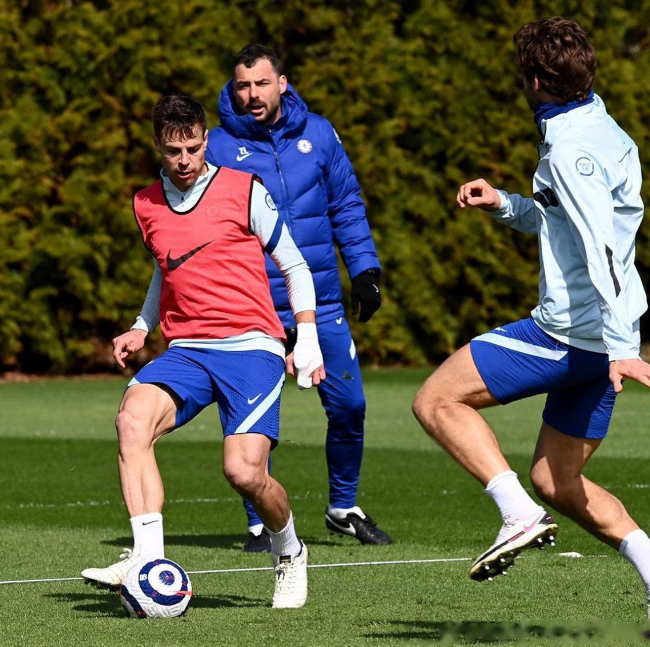 爱游戏网址-今晨底特律活塞备战英超；内部沟通细节曝光；管理层满意；细节决定成败的简单介绍